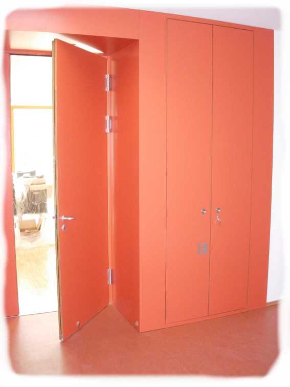 Innentuer mit Schrank